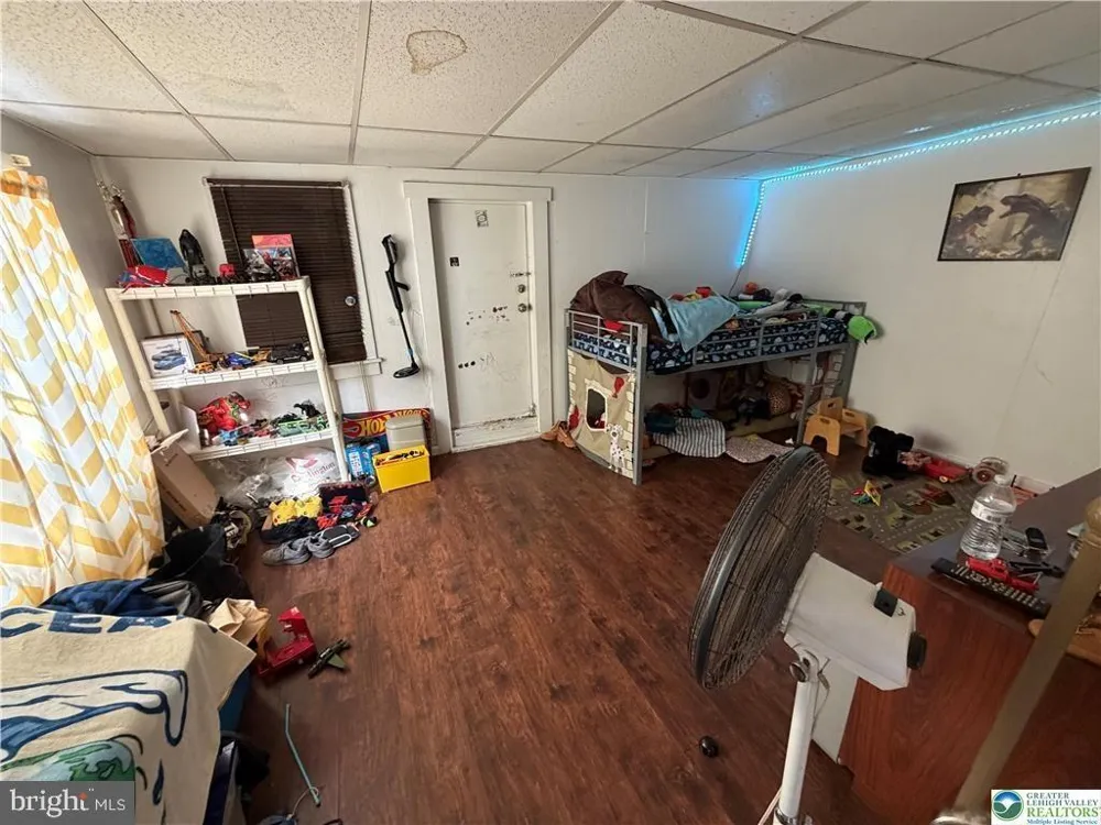 347 8TH STREET Allentown, PA 18102