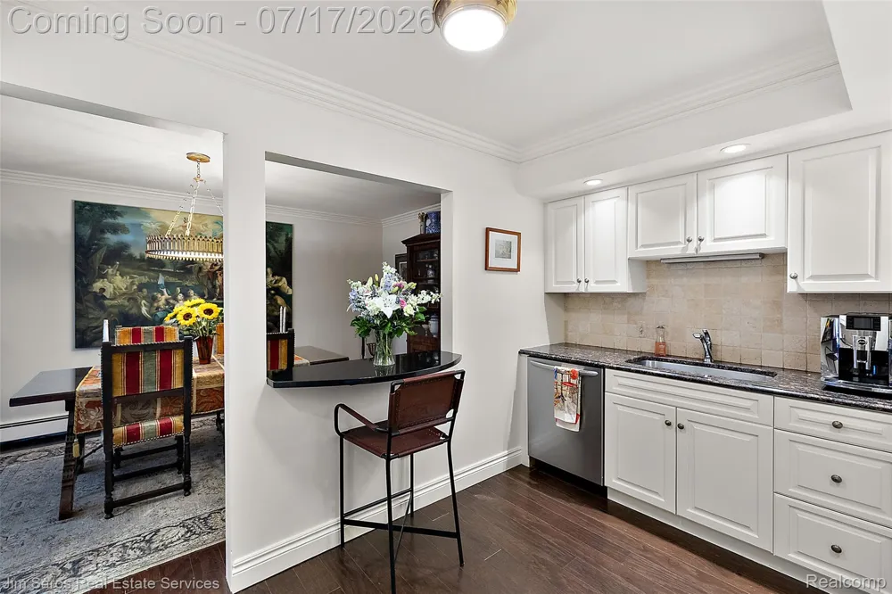 400 Southfield Road #3 Birmingham City, MI 48009