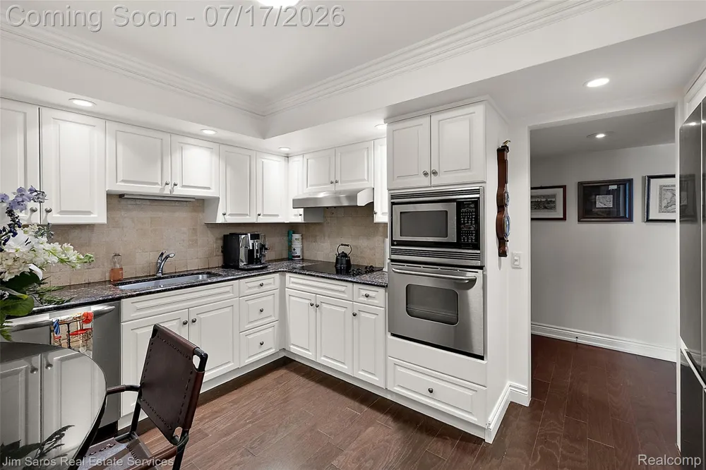 400 Southfield Road #3 Birmingham City, MI 48009