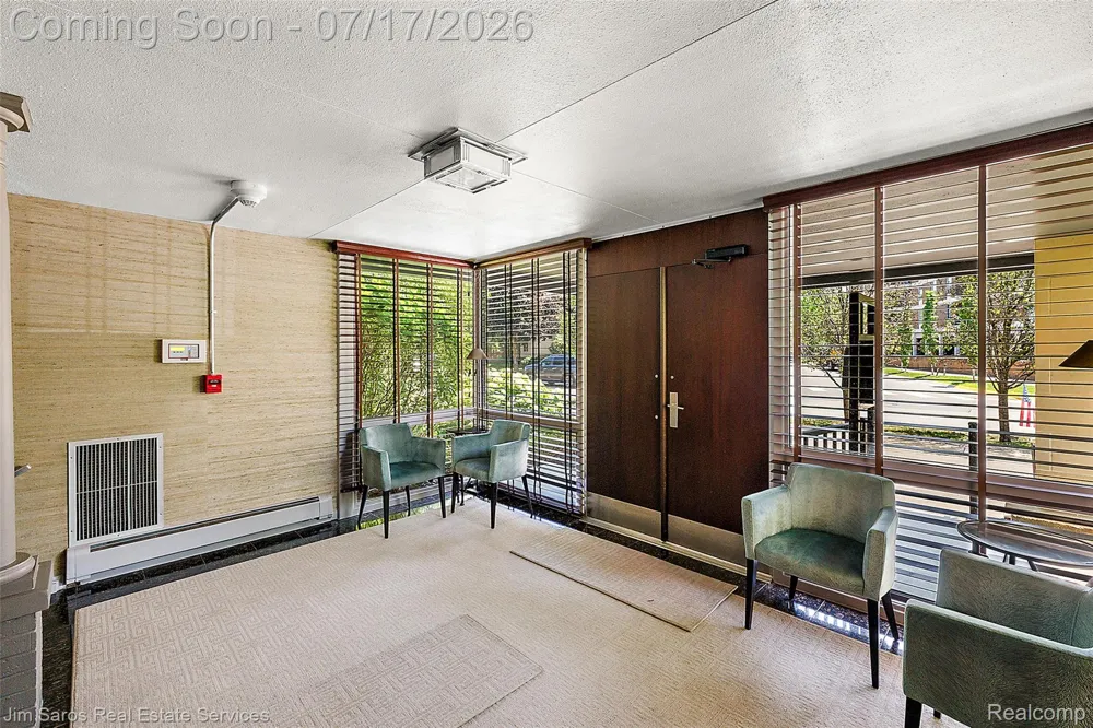 400 Southfield Road #3 Birmingham City, MI 48009
