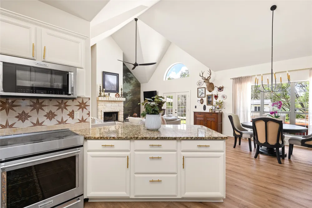 39 Pebblebrook Lane Wimberley, TX 78676