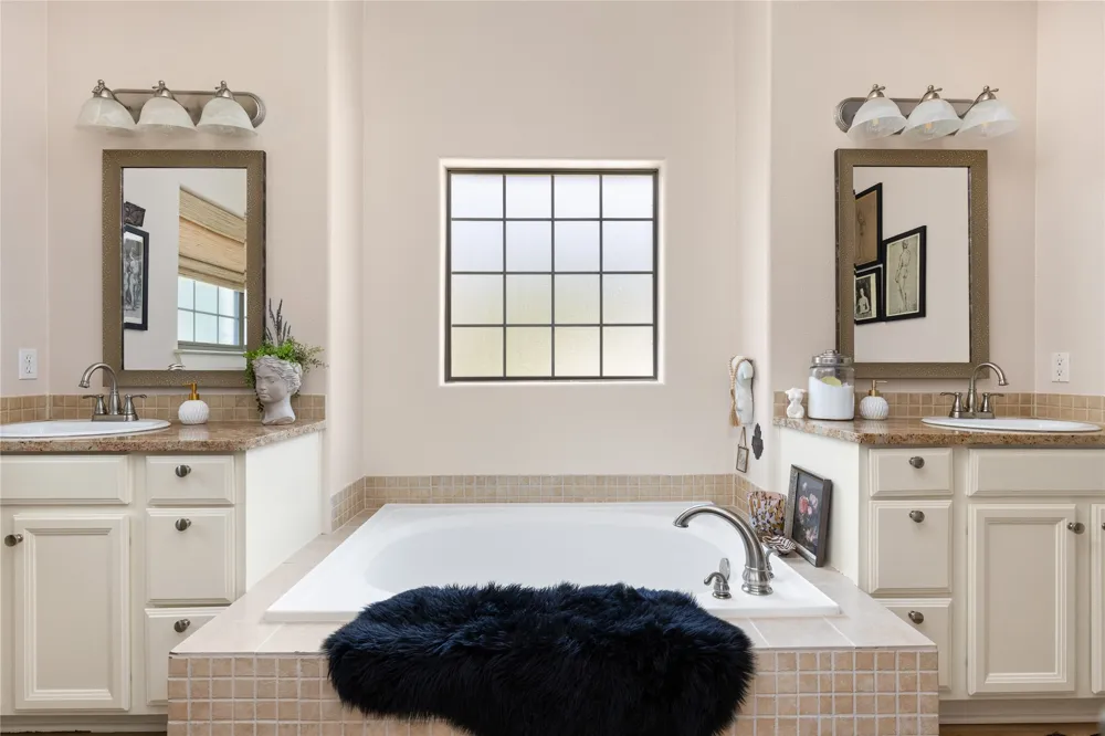 39 Pebblebrook Lane Wimberley, TX 78676
