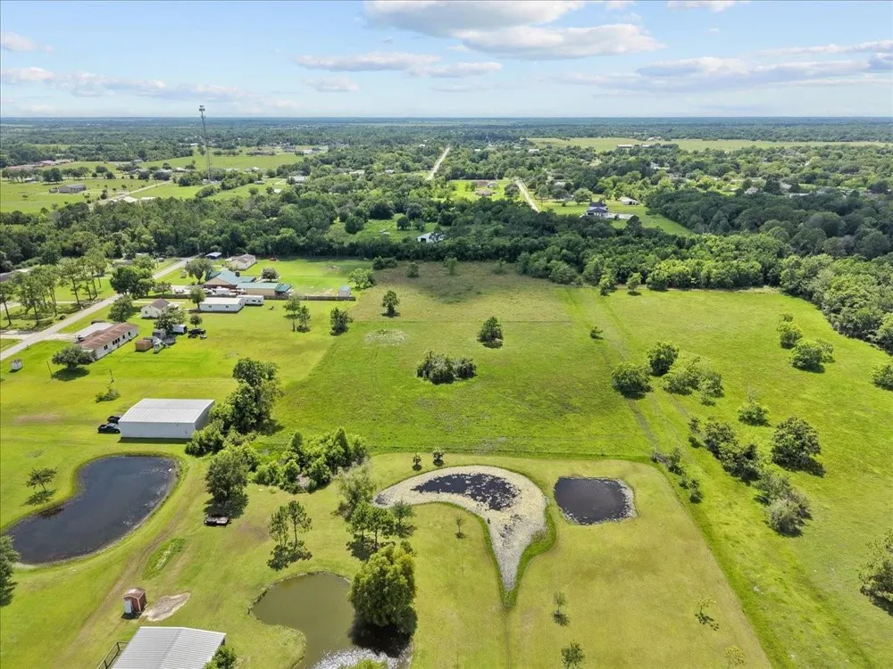 2 Avenue P Santa Fe, TX 77510