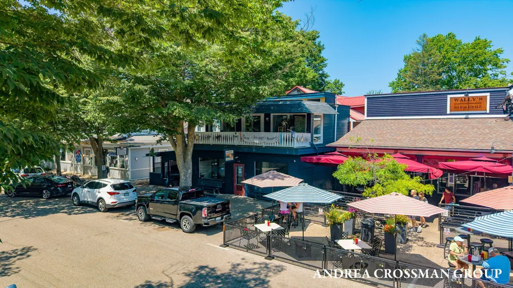 118 Hoffman Street Saugatuck, MI 49453