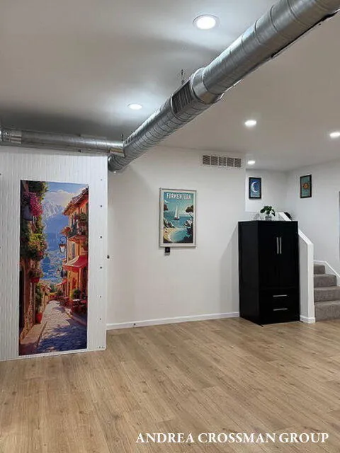 118 Hoffman Street Saugatuck, MI 49453