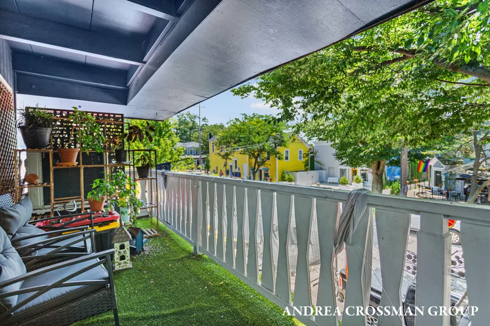 118 Hoffman Street Saugatuck, MI 49453