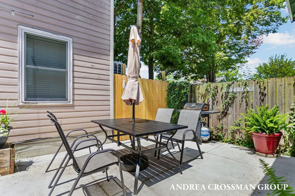 118 Hoffman Street Saugatuck, MI 49453