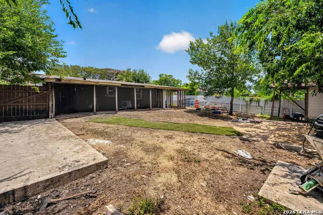 6134 bright valley dr San Antonio, TX 78242