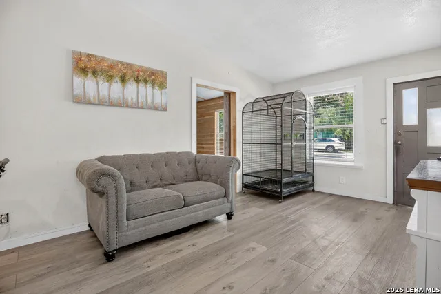 6134 bright valley dr San Antonio, TX 78242