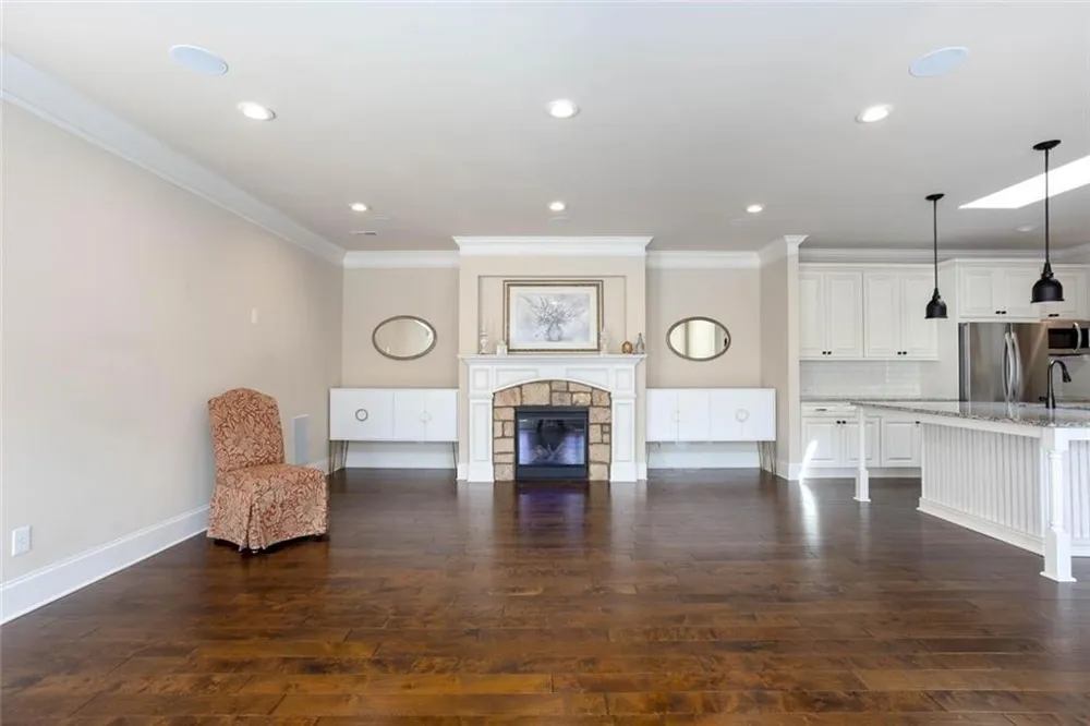 100 Batten Board Way Woodstock, GA 30189