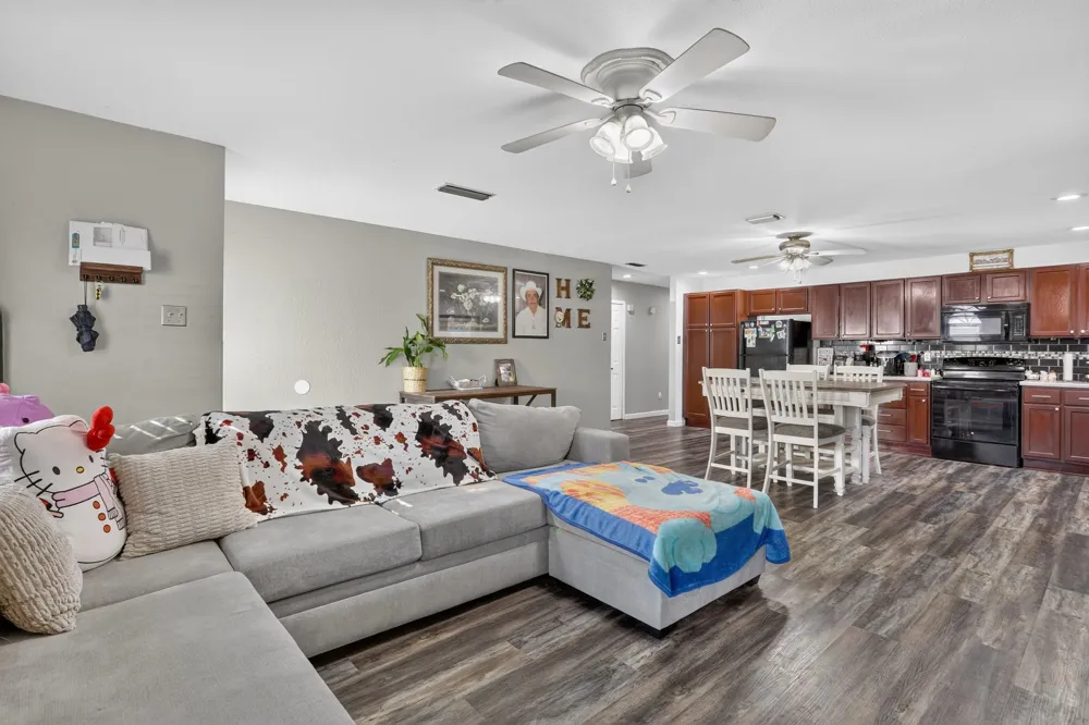3110 Edelweiss Drive Grand Prairie, TX 75052