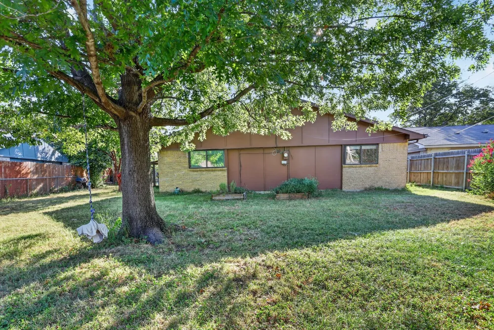 3110 Edelweiss Drive Grand Prairie, TX 75052