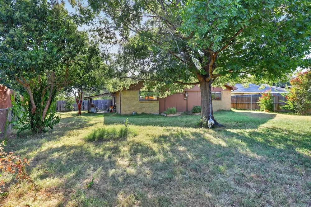 3110 Edelweiss Drive Grand Prairie, TX 75052