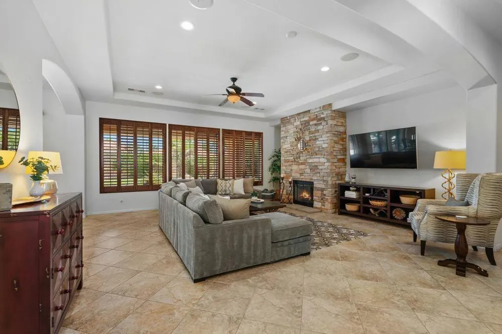48476 Big Horn Drive La Quinta, CA 92253