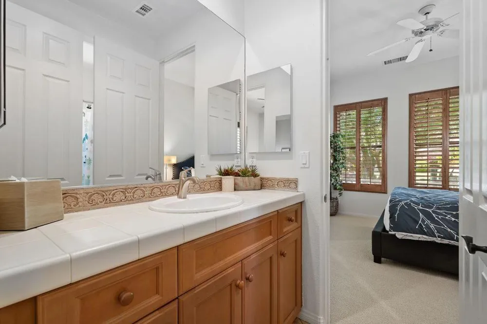 48476 Big Horn Drive La Quinta, CA 92253