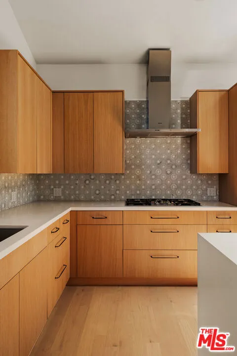 647 Toyopa Drive Pacific Palisades, CA 90272