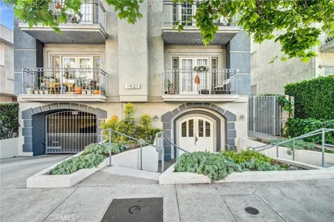 1921 Malcolm Avenue #201