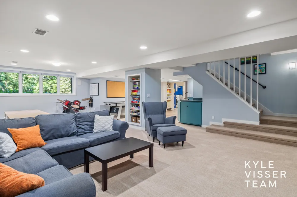 6728 Gleneagles Drive SE Cascade Charter Township, MI 49546