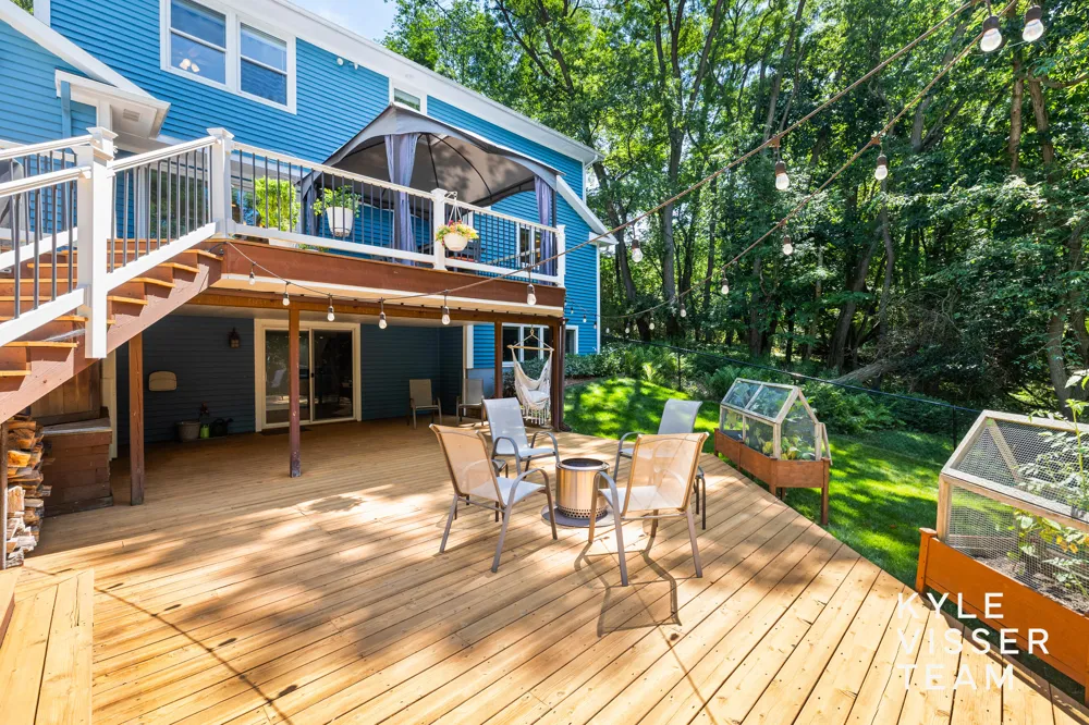 6728 Gleneagles Drive SE Cascade Charter Township, MI 49546