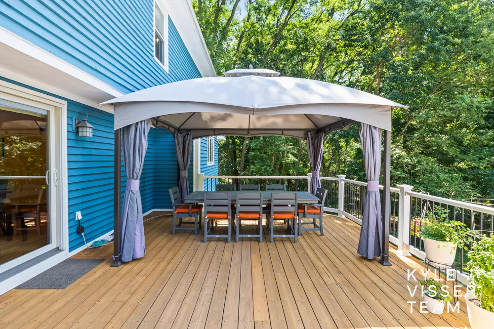 6728 Gleneagles Drive SE Cascade Charter Township, MI 49546