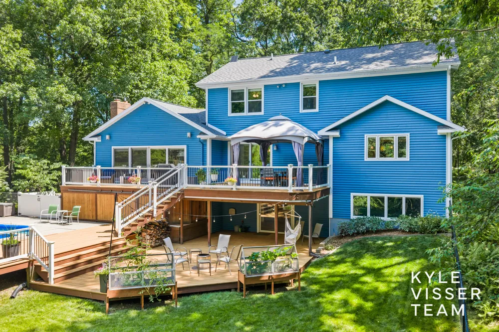 6728 Gleneagles Drive SE Cascade Charter Township, MI 49546