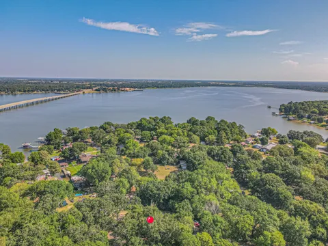 Whispering Oaks