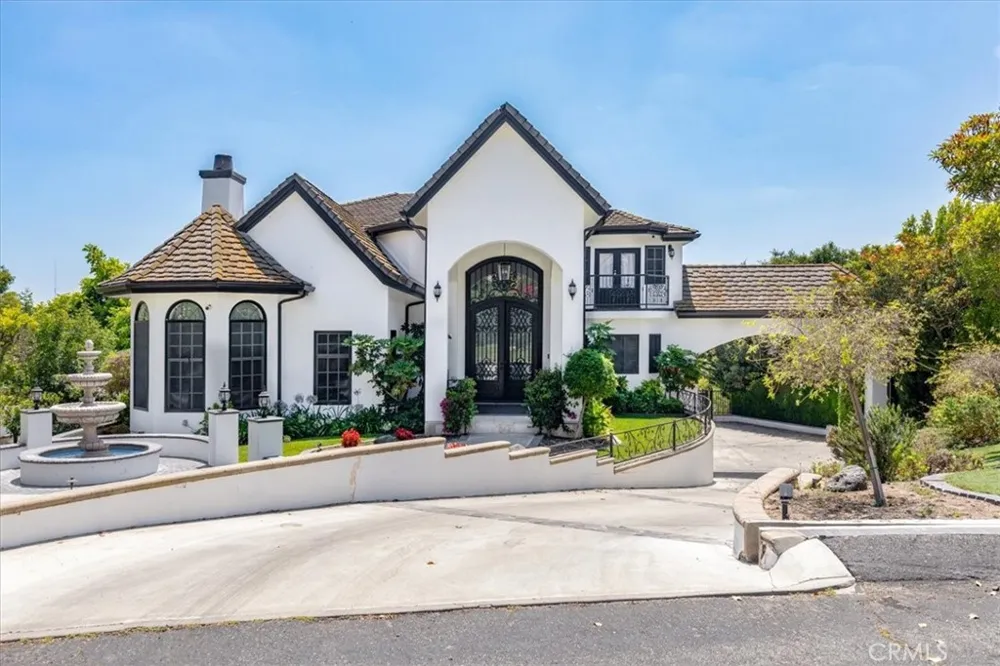 195 Flowerfield Lane La Habra Heights, CA 90631