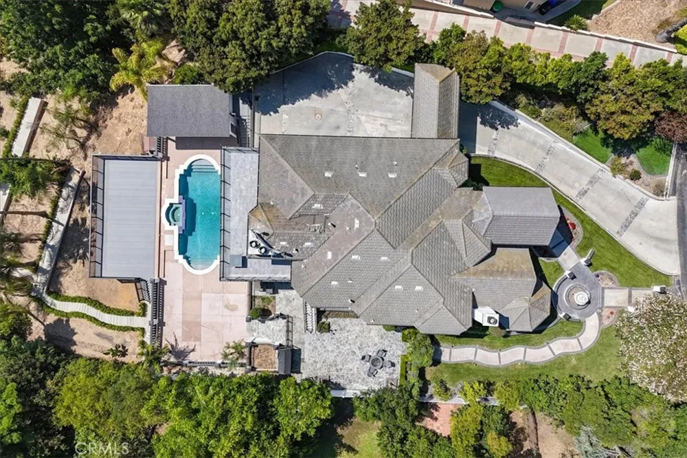 195 Flowerfield Lane La Habra Heights, CA 90631