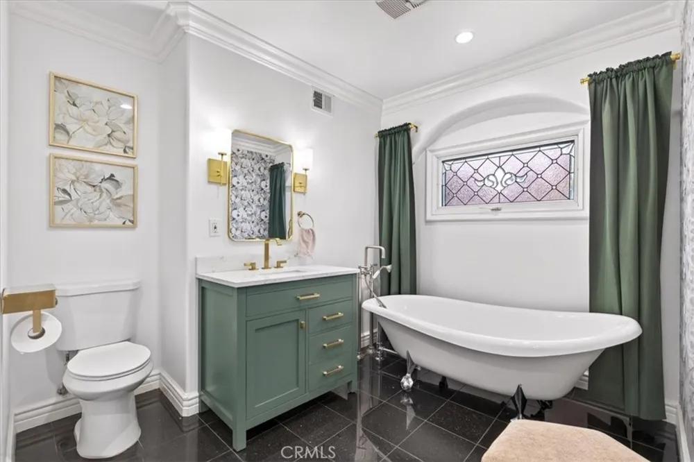 195 Flowerfield Lane La Habra Heights, CA 90631