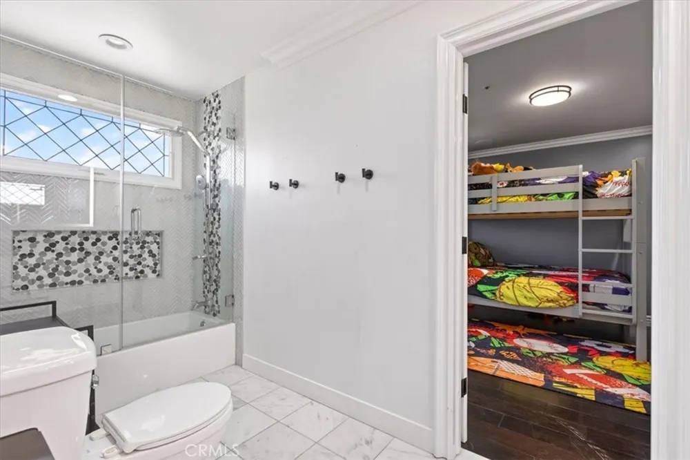 195 Flowerfield Lane La Habra Heights, CA 90631