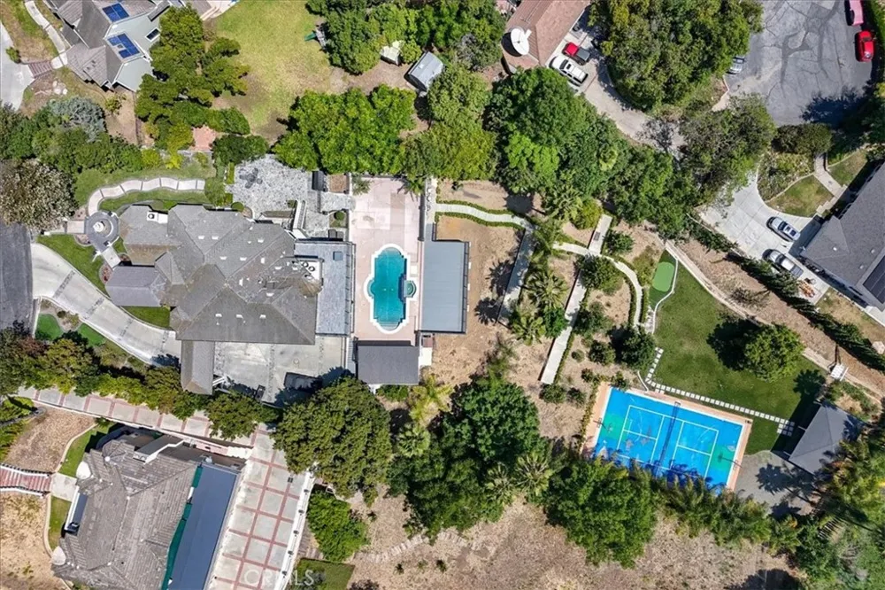 195 Flowerfield Lane La Habra Heights, CA 90631