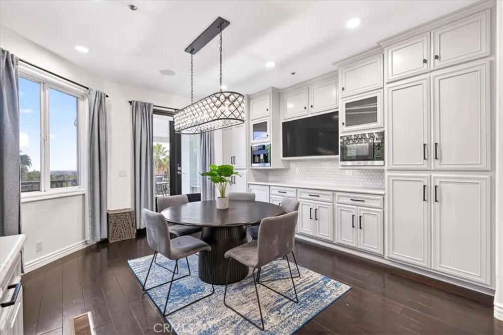 195 Flowerfield Lane La Habra Heights, CA 90631