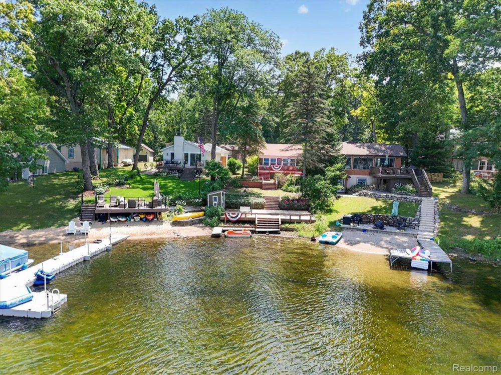 1700 Clark Lake Road Brighton Township, MI 48114