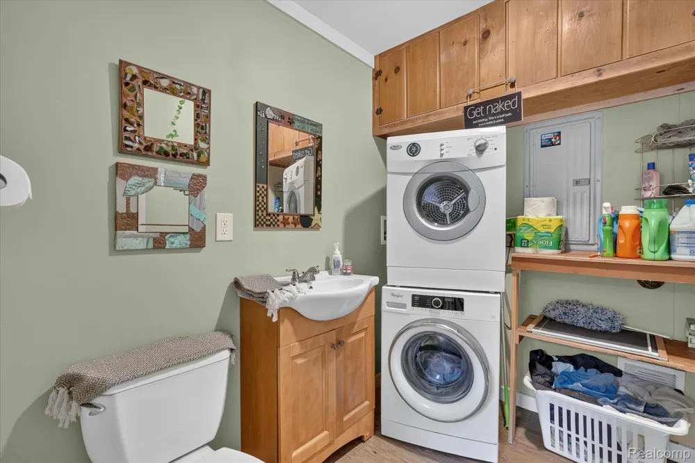 1700 Clark Lake Road Brighton Township, MI 48114