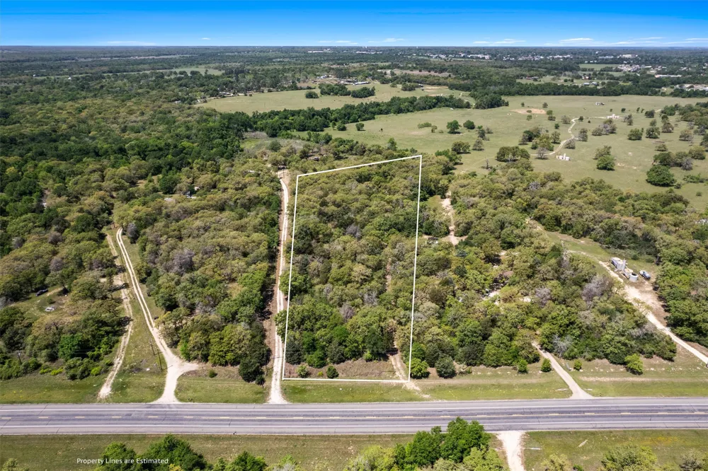 2810 S Highway 77 Rockdale, TX 76567