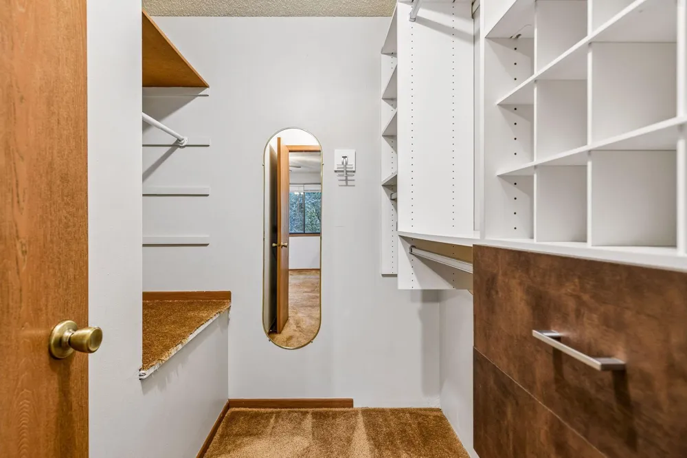13316 Zenith Lane Eden Prairie, MN 55346