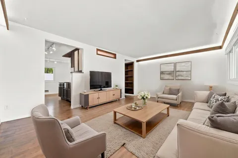 7384 143rd Street Court