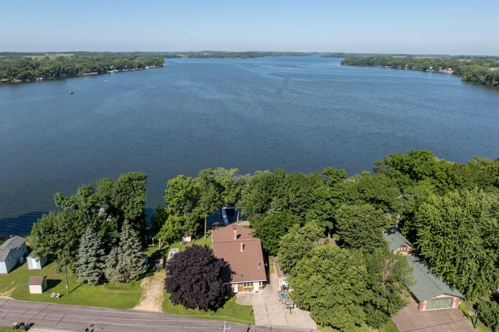 911 Reed Street Waterville, MN 56096