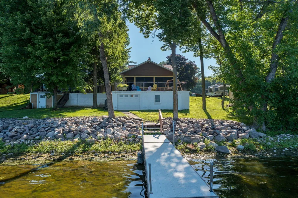 911 Reed Street Waterville, MN 56096