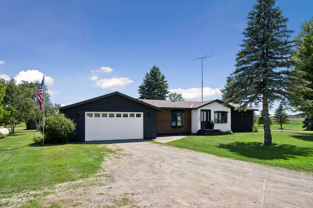 7385 322nd Street Saint Joseph, MN 56374