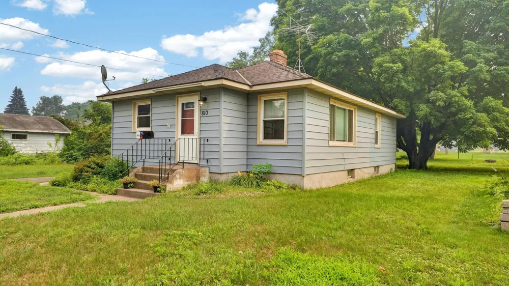 810 2nd Avenue SW Pine City, MN 55063