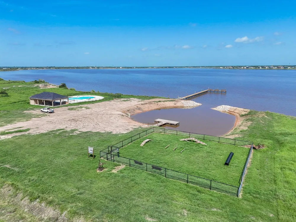 53 Driftwood Shores Port Lavaca, TX 77979