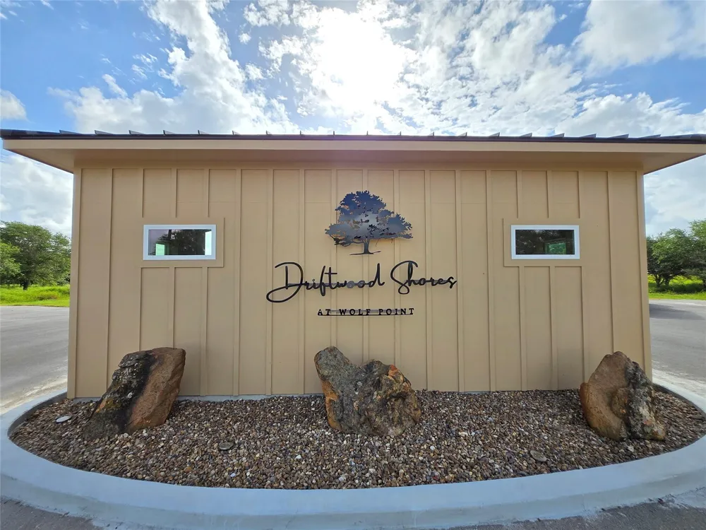 53 Driftwood Shores Port Lavaca, TX 77979
