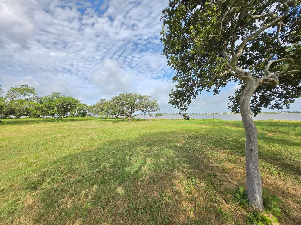 53 Driftwood Shores Port Lavaca, TX 77979