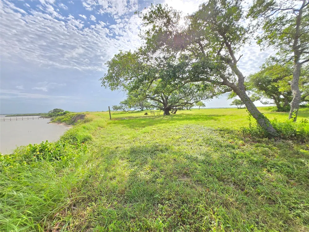 53 Driftwood Shores Port Lavaca, TX 77979