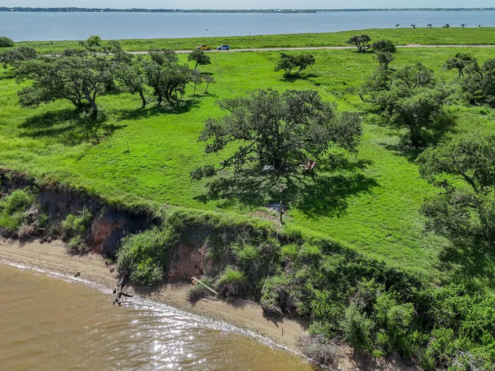 53 Driftwood Shores Port Lavaca, TX 77979