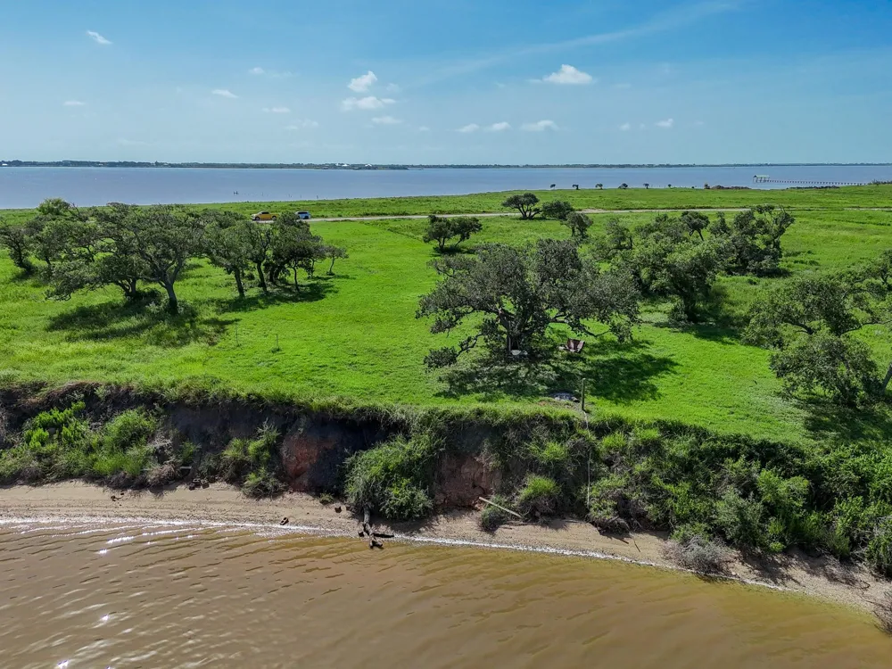 53 Driftwood Shores Port Lavaca, TX 77979