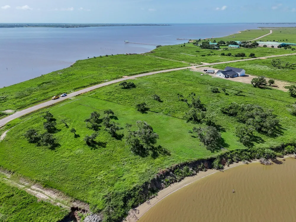 53 Driftwood Shores Port Lavaca, TX 77979