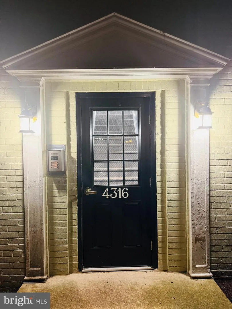 4316 PERSHING DRIVE #3 Arlington, VA 22203