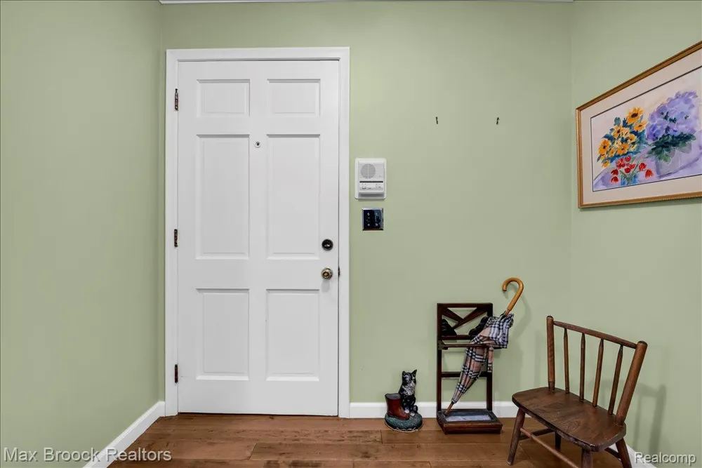 1711 Huntingwood Lane #C Bloomfield Charter Township, MI 48304